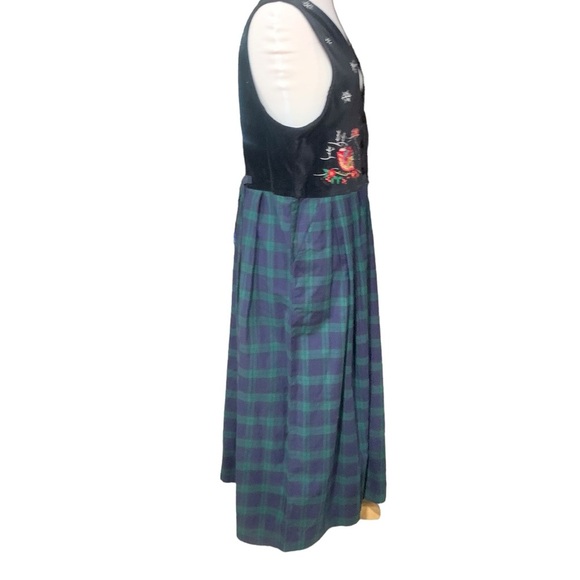 Christmas themed plaid sleeveless maxi dress - Picture 5 of 10